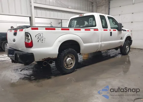 2011 Ford F-250 Xl z USA, uszkodzony, nr VIN 1FT7X2BT5BEA57846